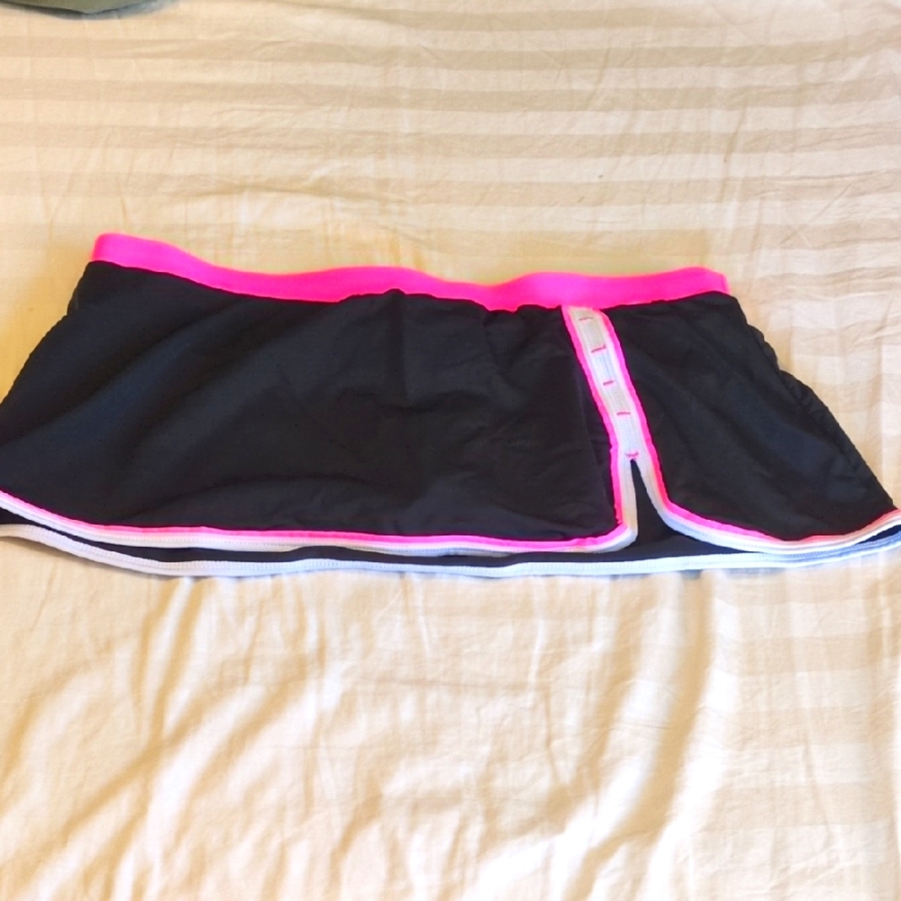 Danskin Swim Skirt with Built In Bikini Bottoms  Large (12-14)